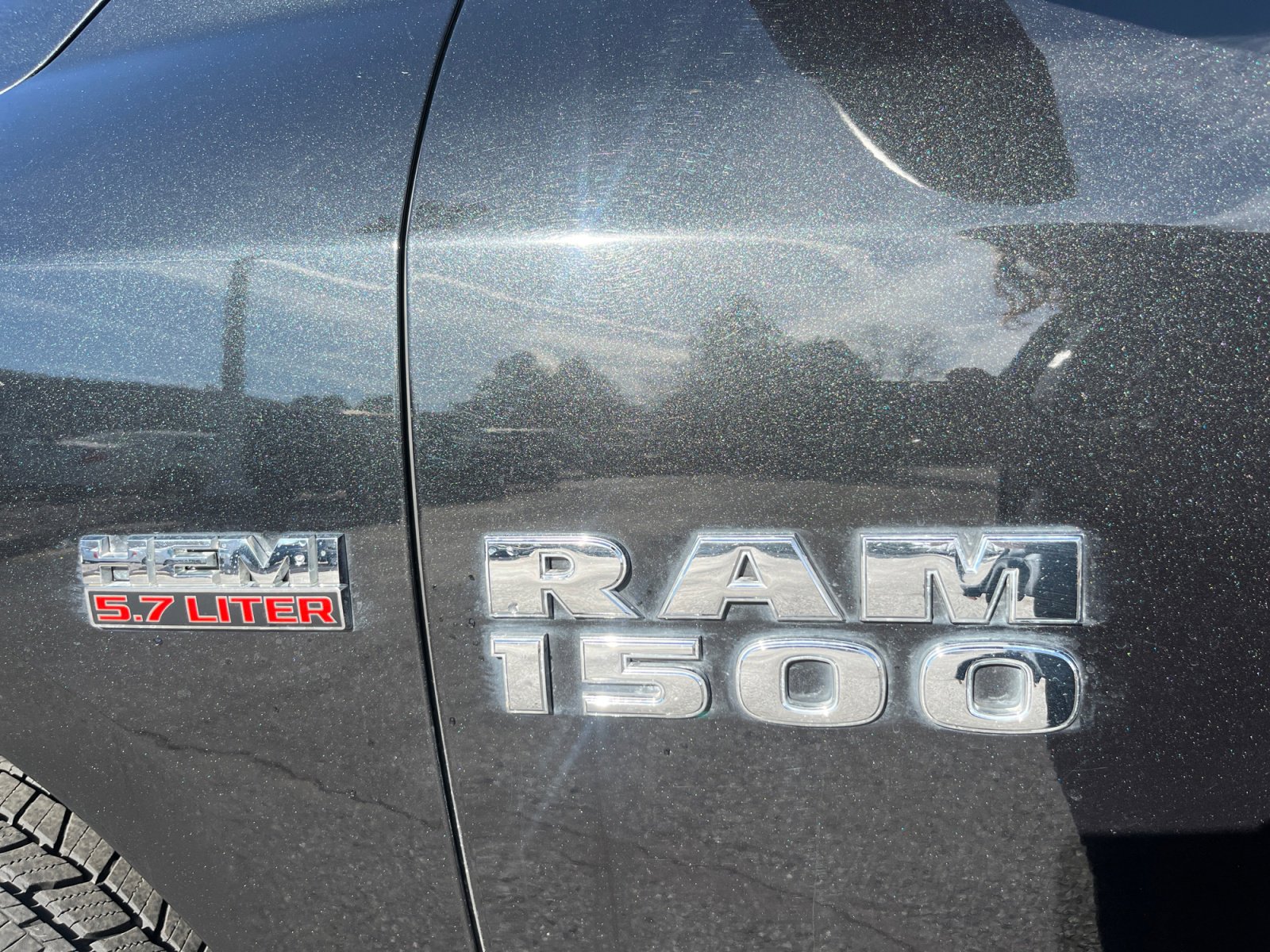 Used 2016 RAM 1500 Classic SLT image 24