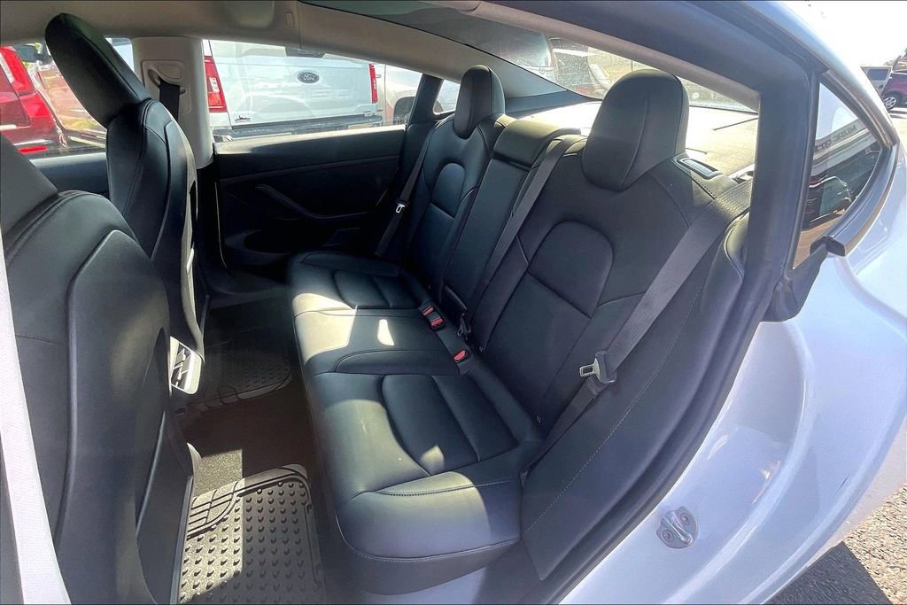 Used 2021 Tesla Model 3 Standard Range Plus RWD image 23