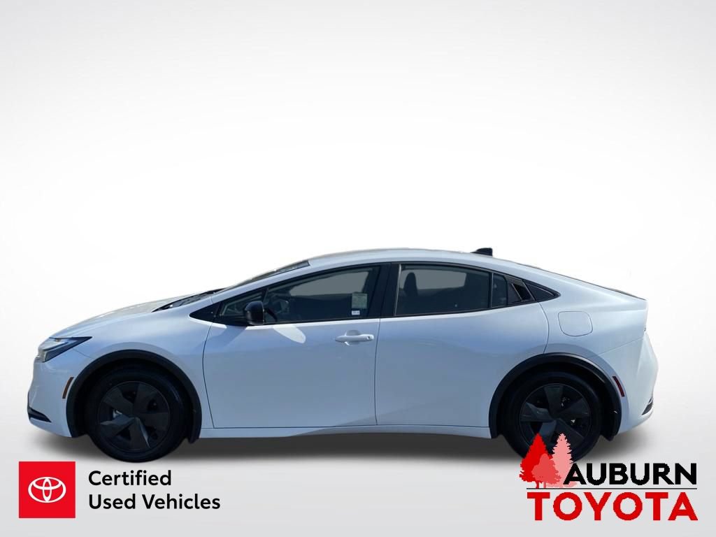 Certified 2026 Toyota Prius Plug-In Hybrid FWD image 5