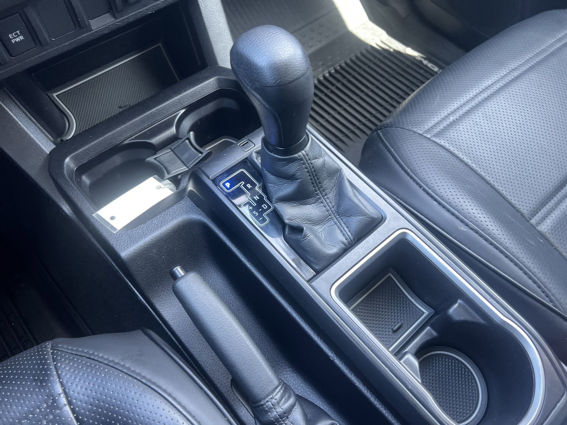 Used 2021 Toyota Tacoma SR w/ SR Convenience Package image 6