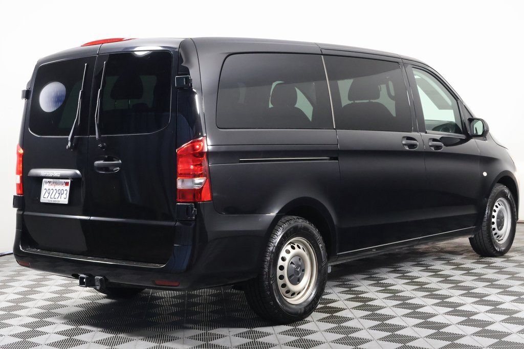 Used 2022 Mercedes-Benz Metris Passenger image 4