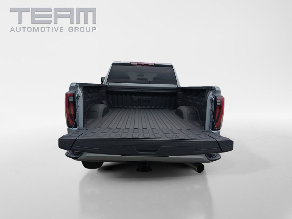 Used 2025 GMC Sierra 2500 AT4 AWD/4WD image 13