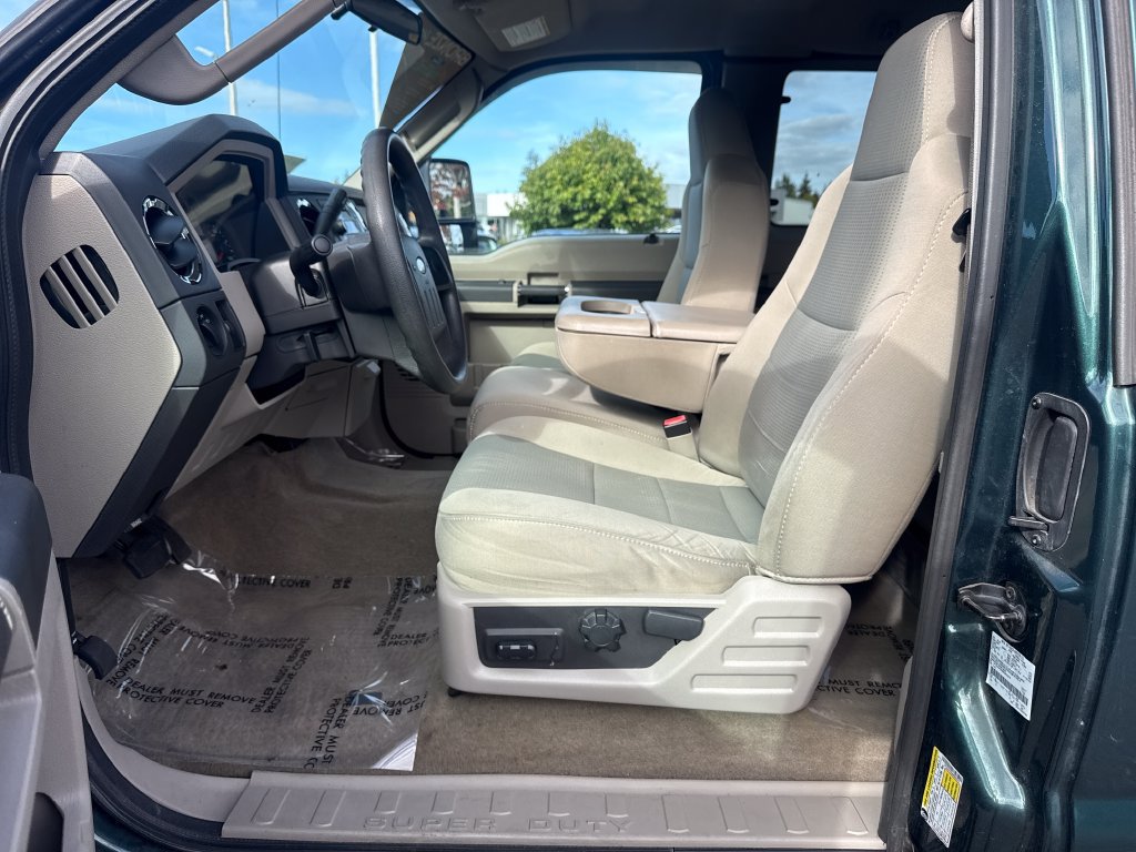 Used 2008 Ford F250 XLT AWD/4WD image 4