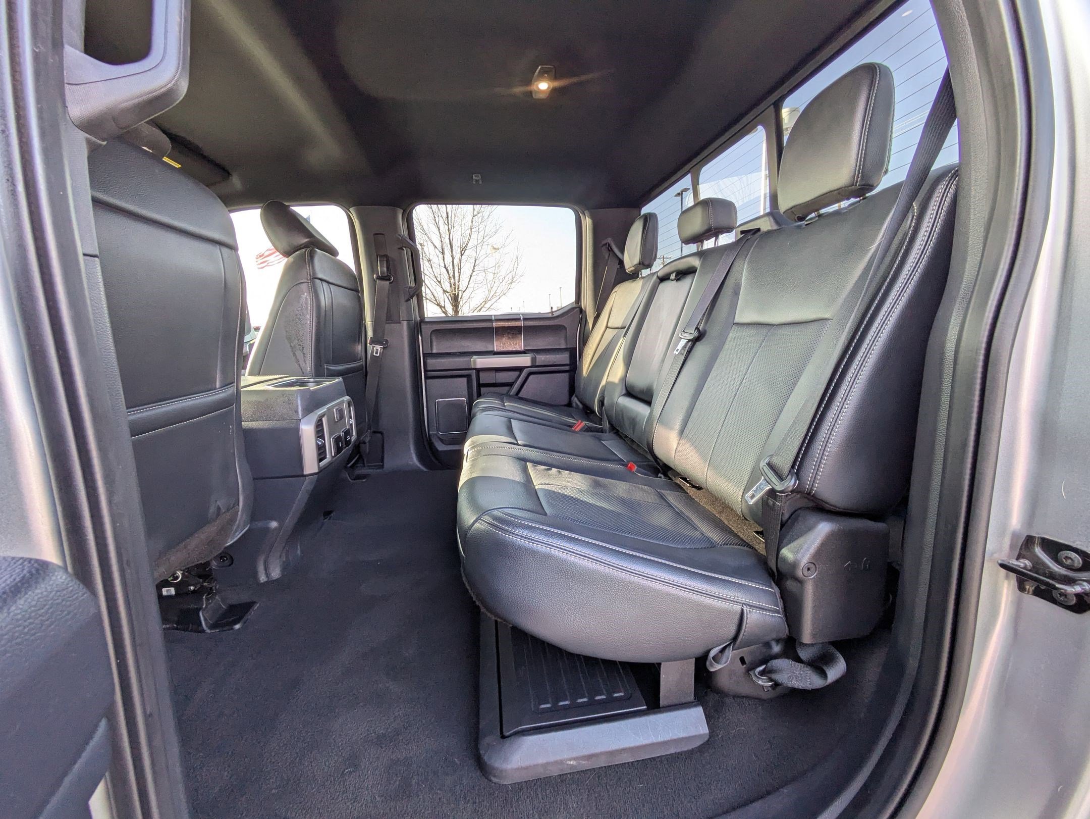 Used 2022 Ford F250 Lariat image 31