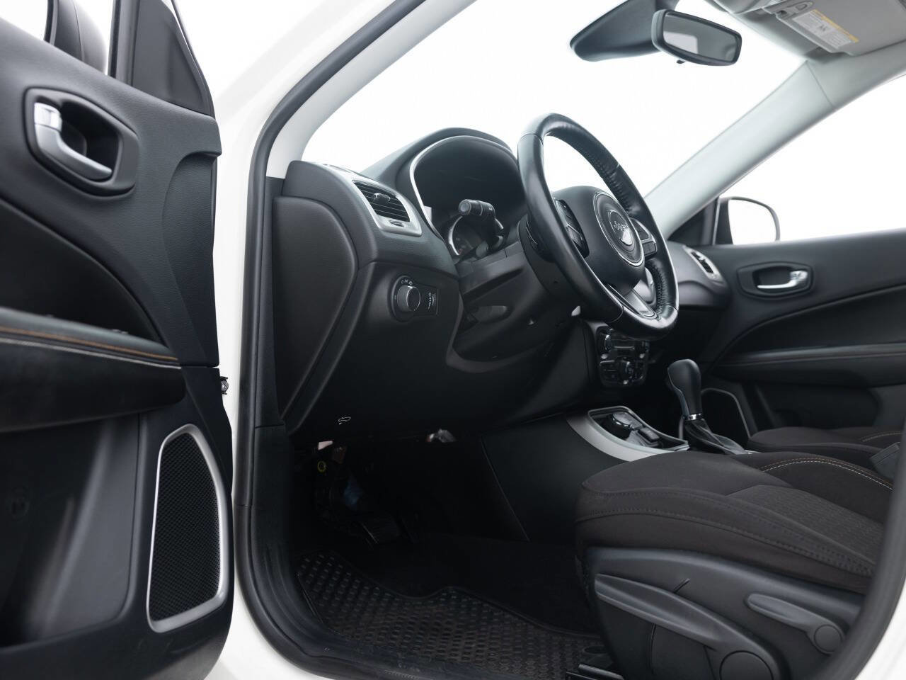 Used 2021 Jeep Compass Sport w/ Cold Weather Group AWD/4WD image 26