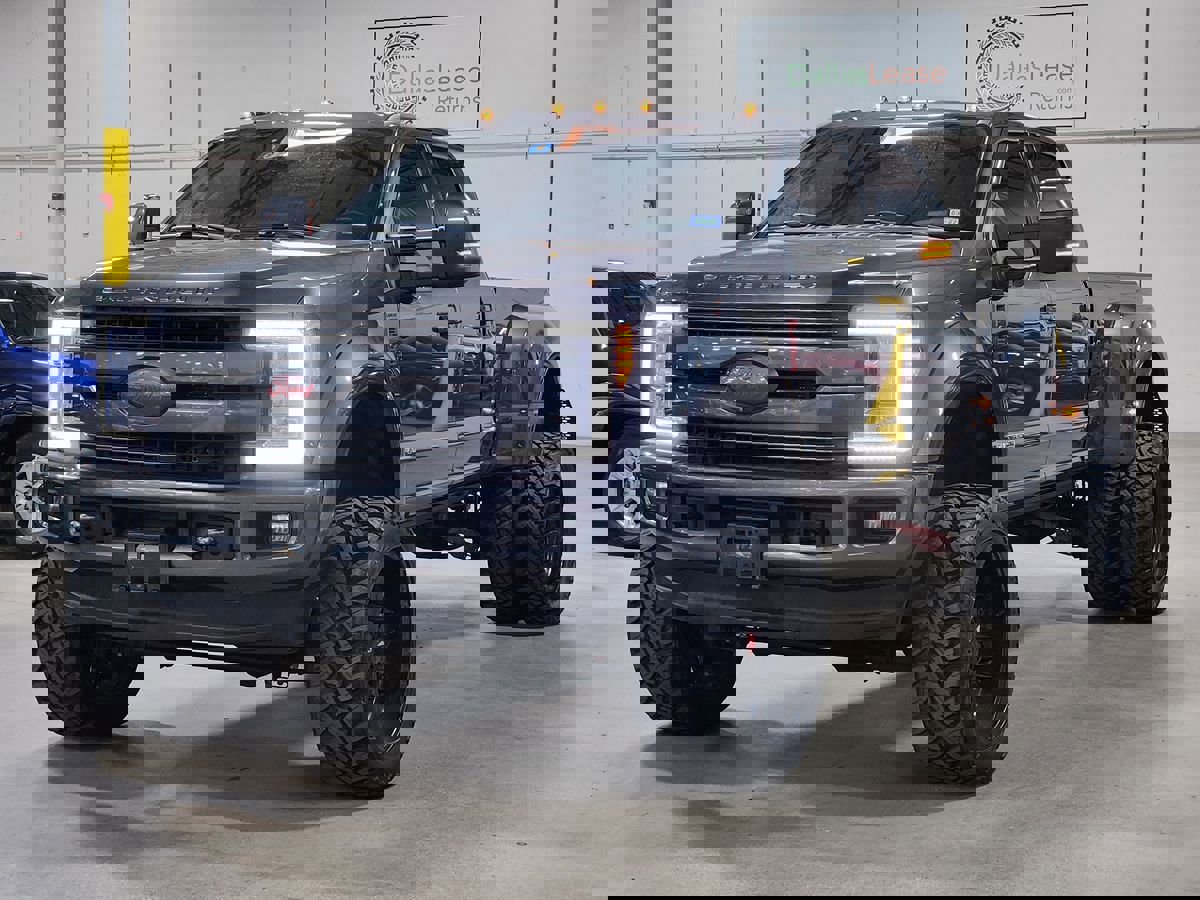 Used 2018 Ford F450 Lariat w/ Lariat Ultimate Package image 3