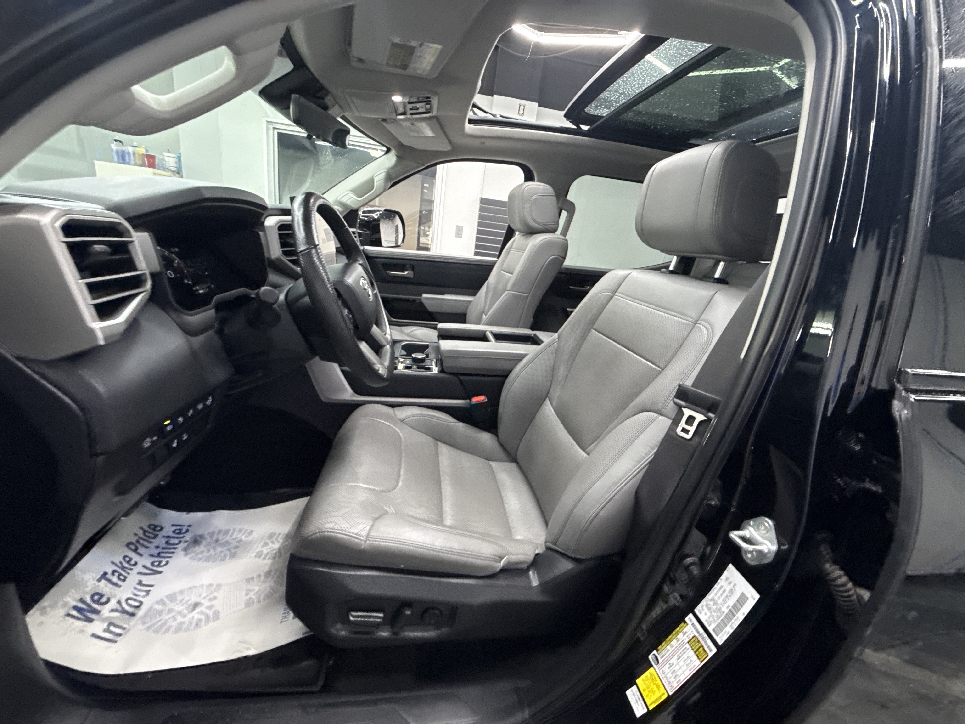 Used 2024 Toyota Tundra Limited w/ TRD Off-Road Package AWD/4WD image 10
