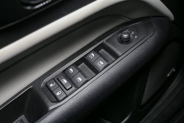 Used 2022 Jeep Compass Limited w/ Sun and Sound Group image 36