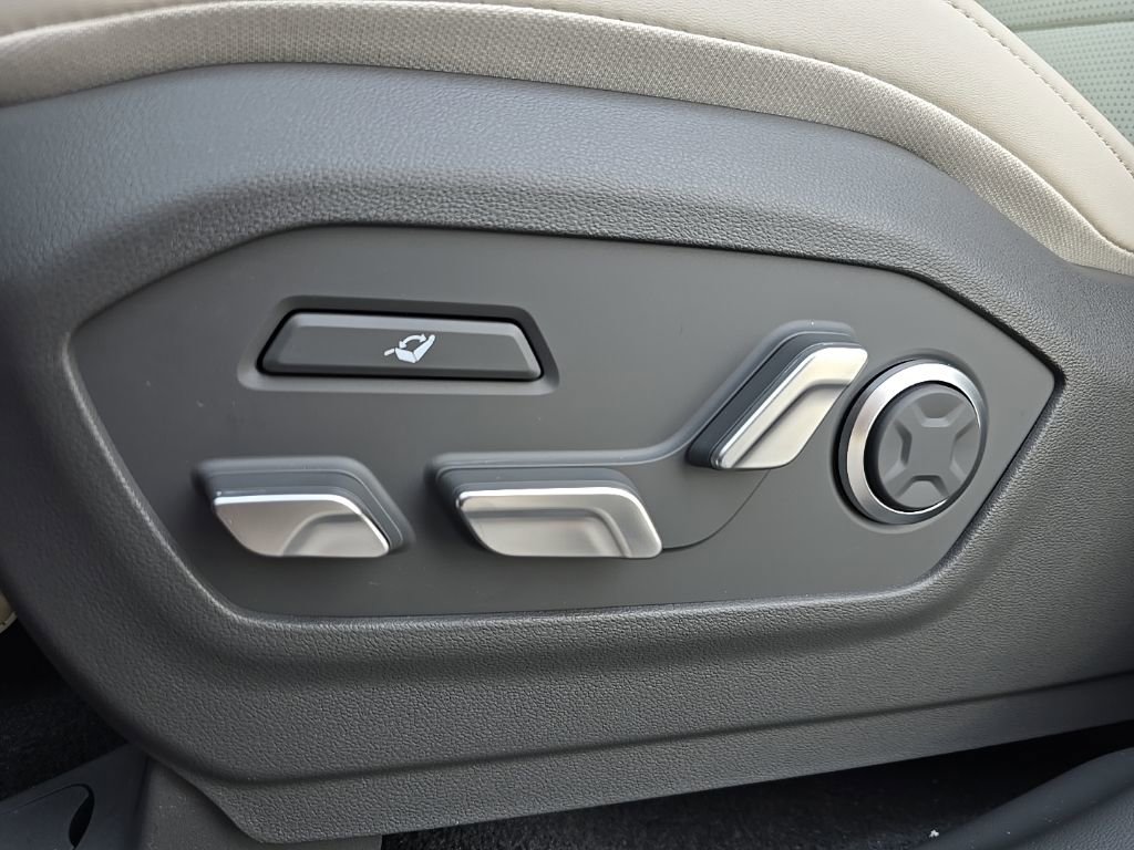 New 2026 Hyundai Santa Fe Calligraphy image 18