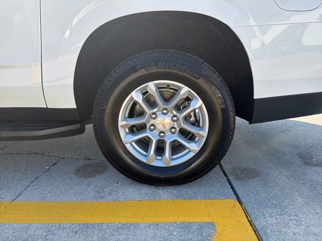 New 2026 Chevrolet Suburban LS image 30