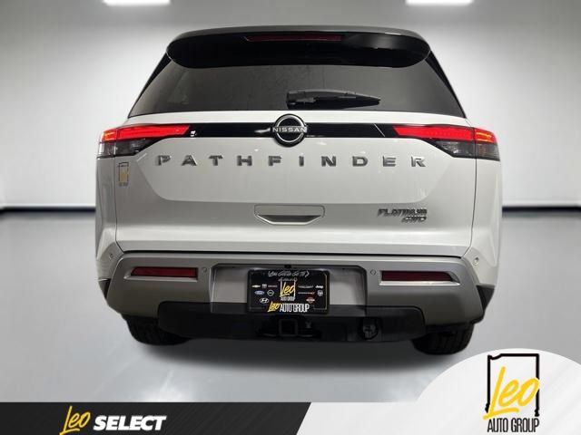 Used 2025 Nissan Pathfinder Platinum AWD/4WD image 6