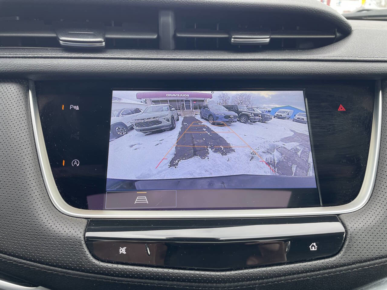 Used 2024 Cadillac XT5 Premium Luxury w/ LPO, Floor Liner Package image 26