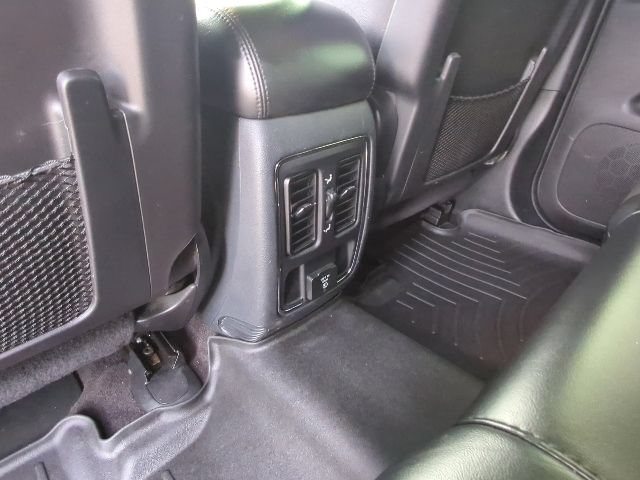 Used 2019 Jeep Grand Cherokee Altitude AWD/4WD image 25
