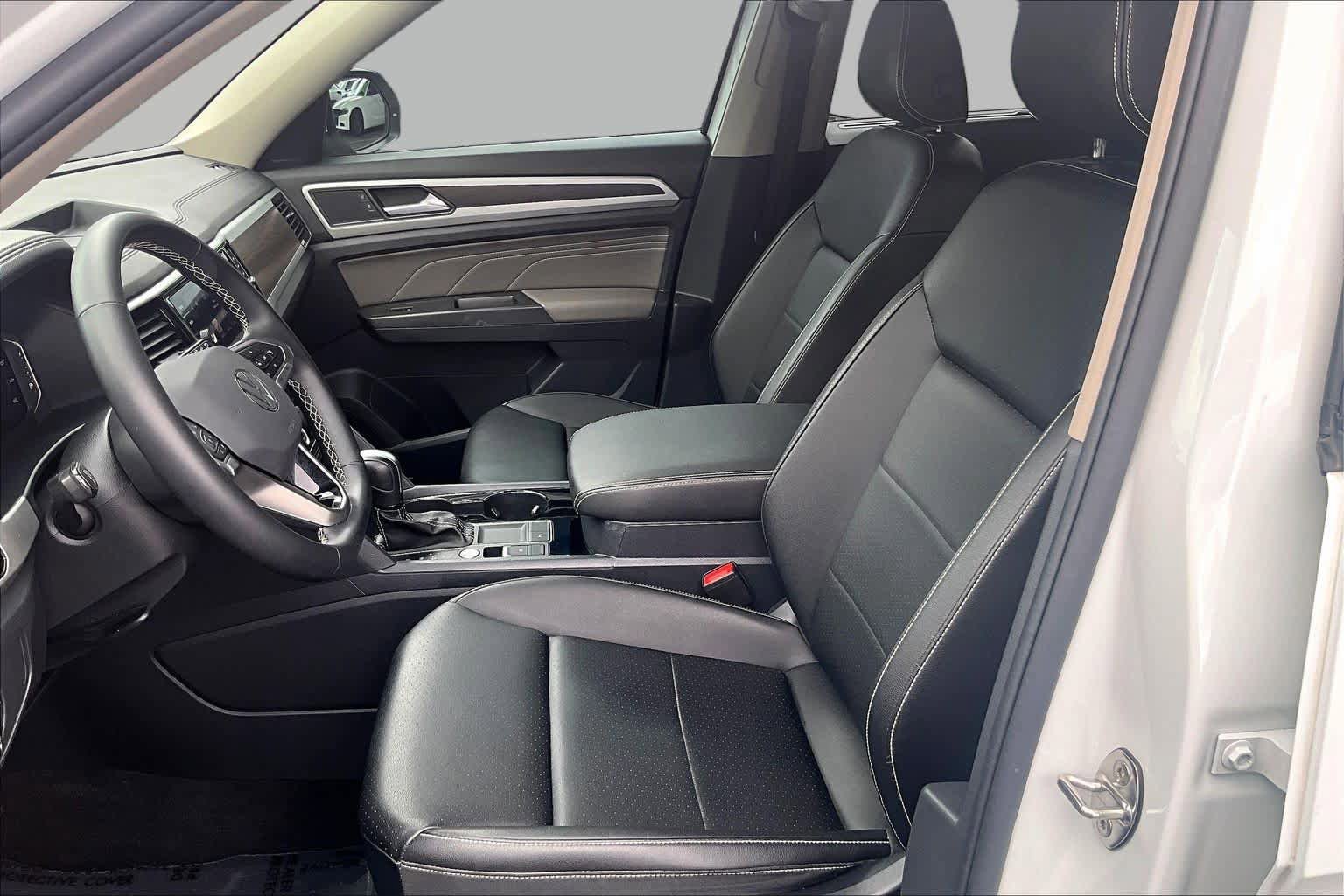 Used 2023 Volkswagen Atlas SE FWD image 9
