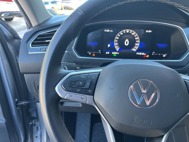 Used 2024 Volkswagen Tiguan SE image 20