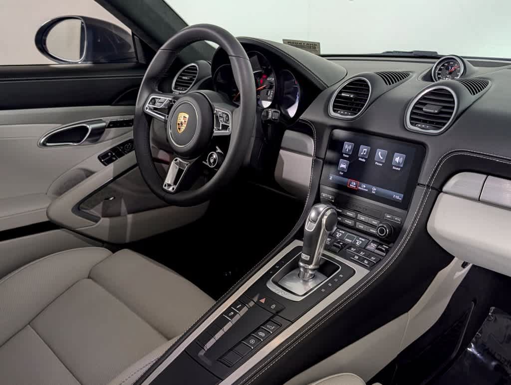 Used 2025 Porsche 718 Cayman GTS RWD image 19