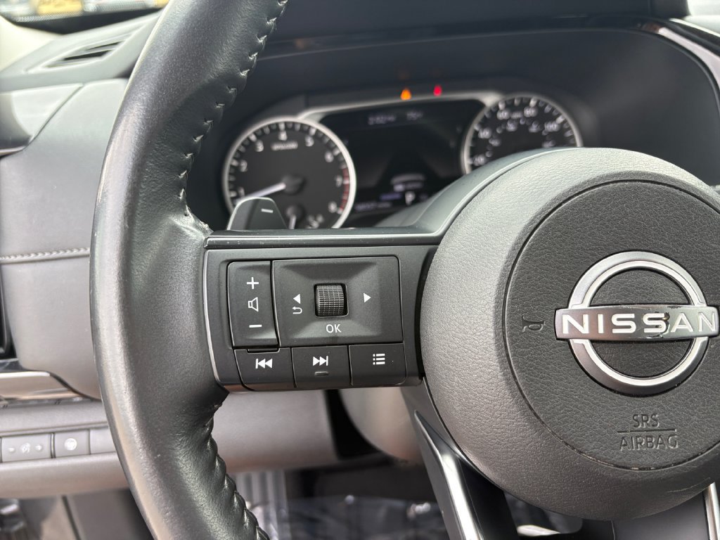 Used 2024 Nissan Pathfinder SV FWD image 19