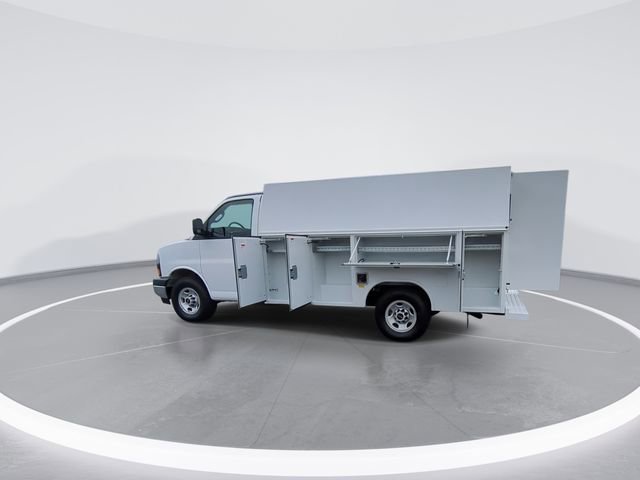 New 2025 GMC Savana 3500 w/ Power Convenience Package RWD image 6