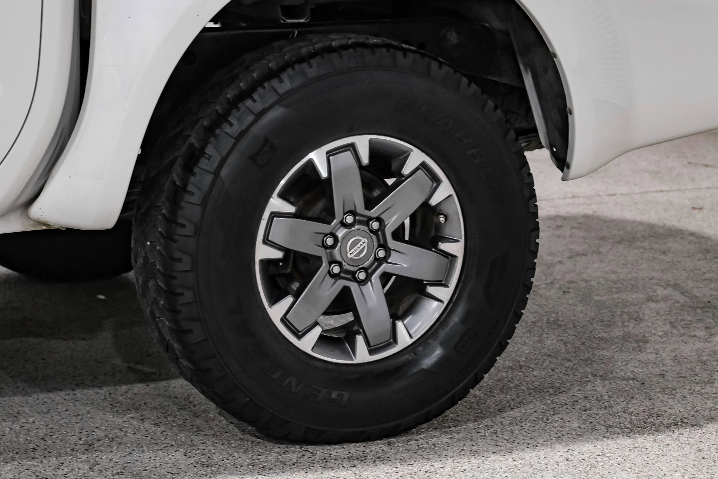 Used 2019 Nissan Frontier PRO-4X AWD/4WD image 51