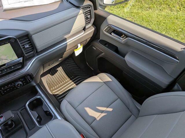 New 2026 Chevrolet Silverado 1500 LTZ w/ LTZ Premium Package AWD/4WD image 17
