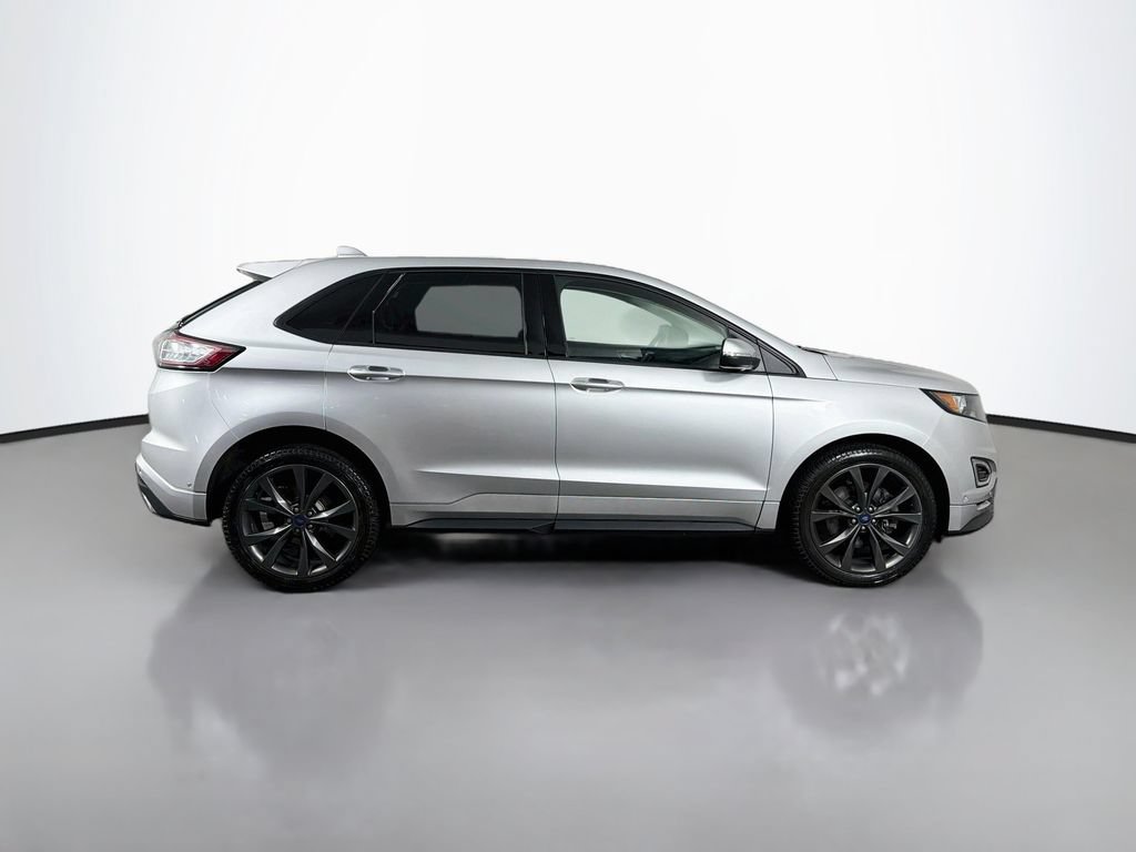 Used 2018 Ford Edge Sport w/ Equipment Group 401A AWD/4WD image 8