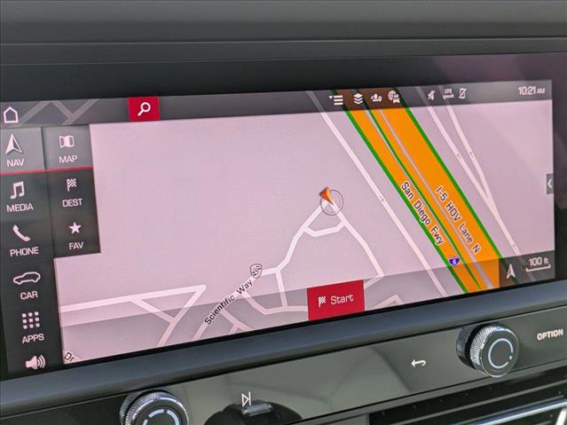 Used 2025 Porsche Macan image 18