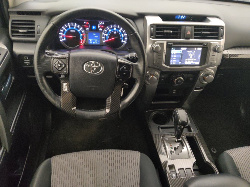 Used 2017 Toyota 4Runner SR5 AWD/4WD image 22
