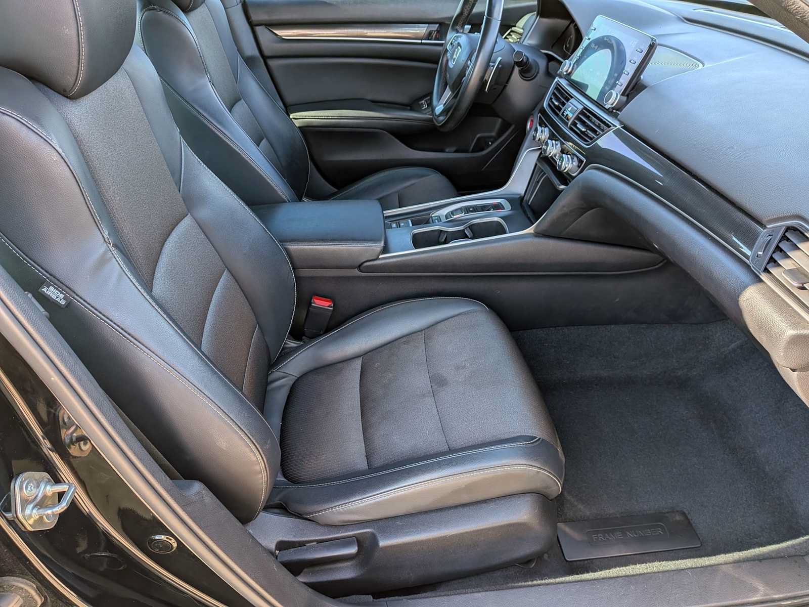 Used 2018 Honda Accord Sport image 21