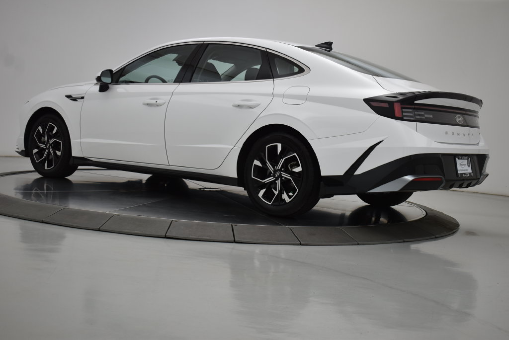 Used 2024 Hyundai Sonata SEL AWD/4WD image 18