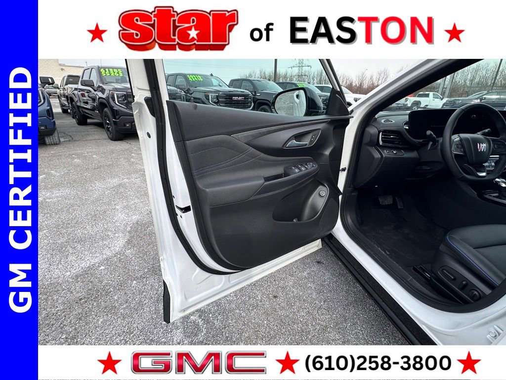 Certified 2024 Buick Envista Sport Touring w/ Convenience I Package image 19