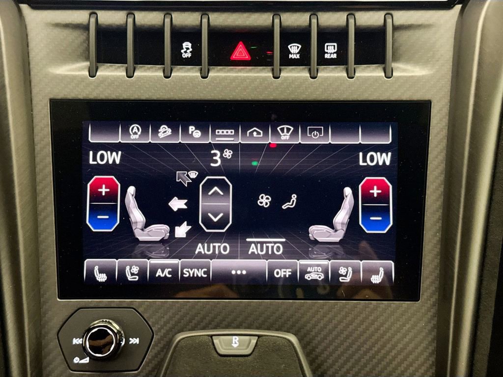 Used 2024 Lamborghini Urus Performante image 16