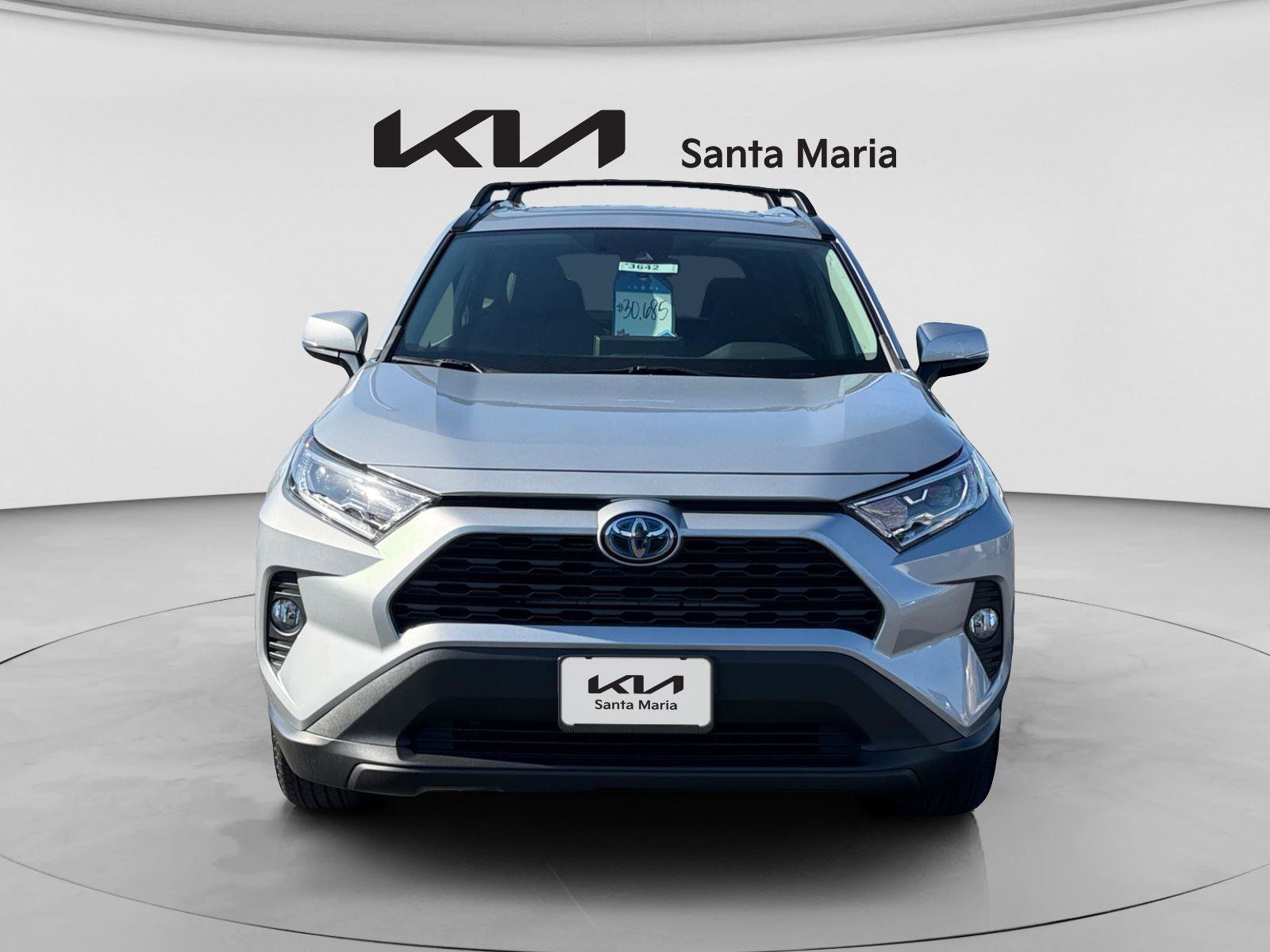 Used 2020 Toyota RAV4 XLE w/ Convenience Package AWD/4WD image 4