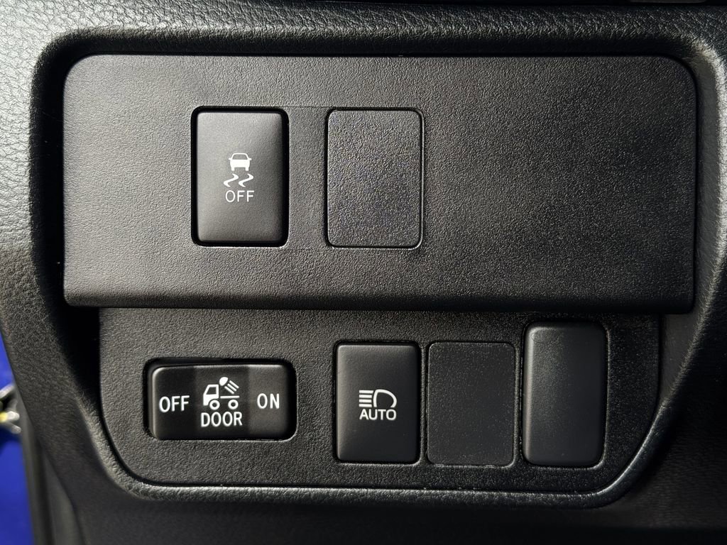 Used 2023 Toyota Tacoma SR5 RWD image 23