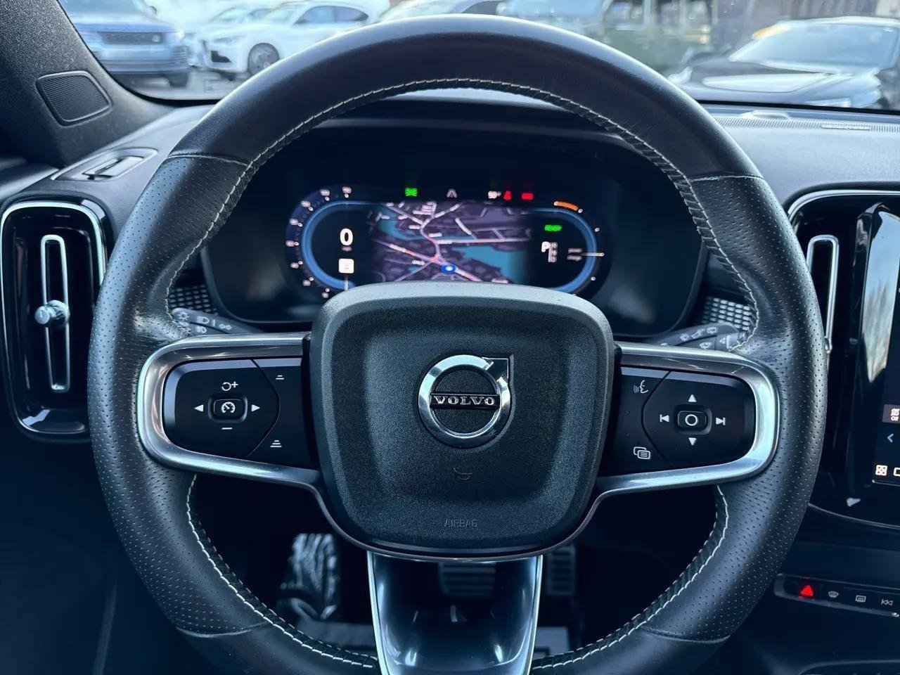 Used 2021 Volvo XC40 P8 Recharge w/ Climate Package image 36