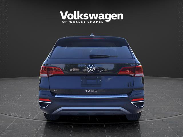 Certified 2024 Volkswagen Taos SE FWD image 7