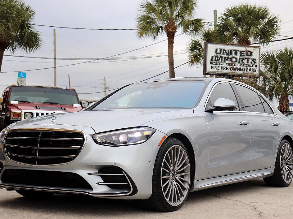 Used 2023 Mercedes-Benz S 580 4MATIC Sedan image 2