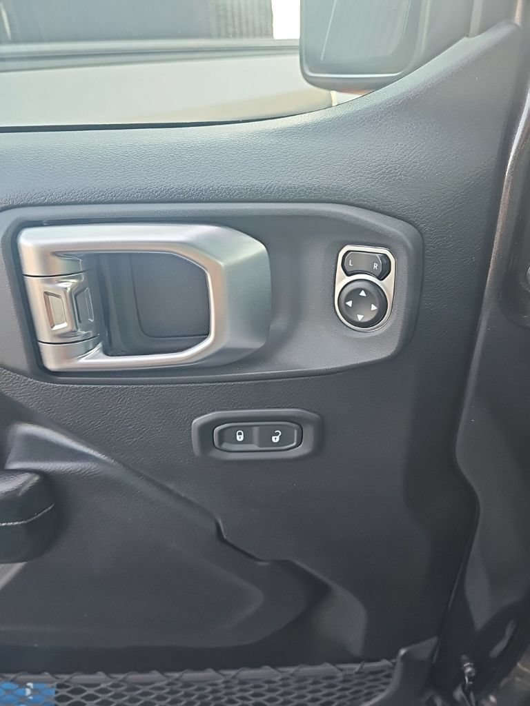 Certified 2020 Jeep Wrangler Unlimited Sport S AWD/4WD image 11
