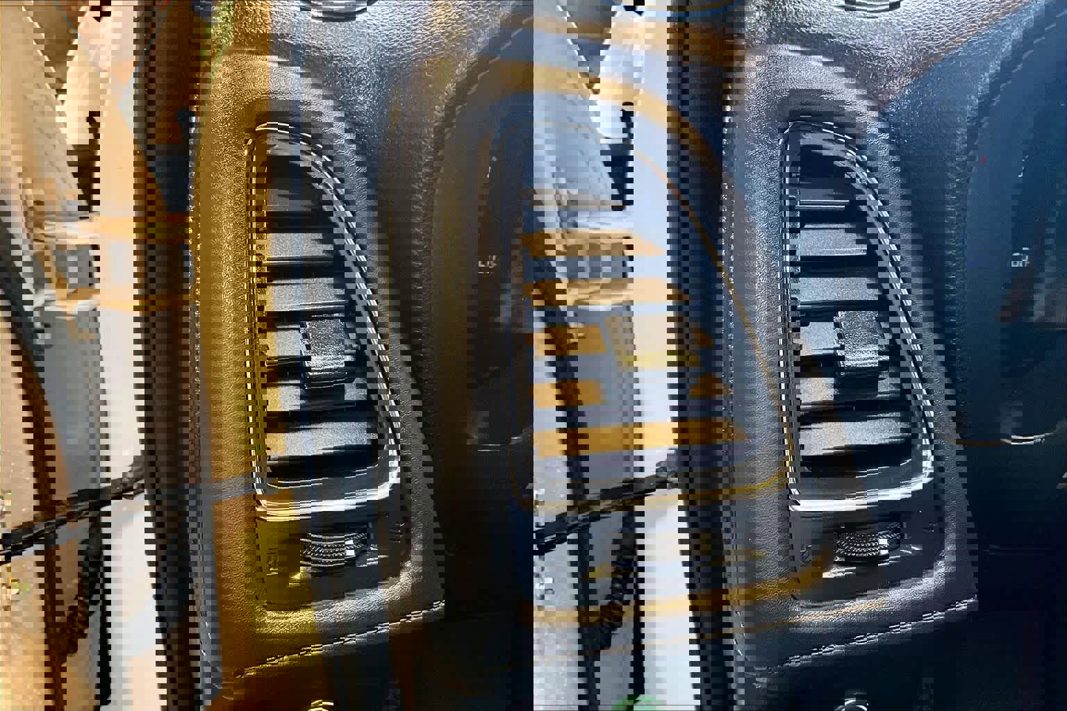 Used 2022 Honda HR-V EX image 36