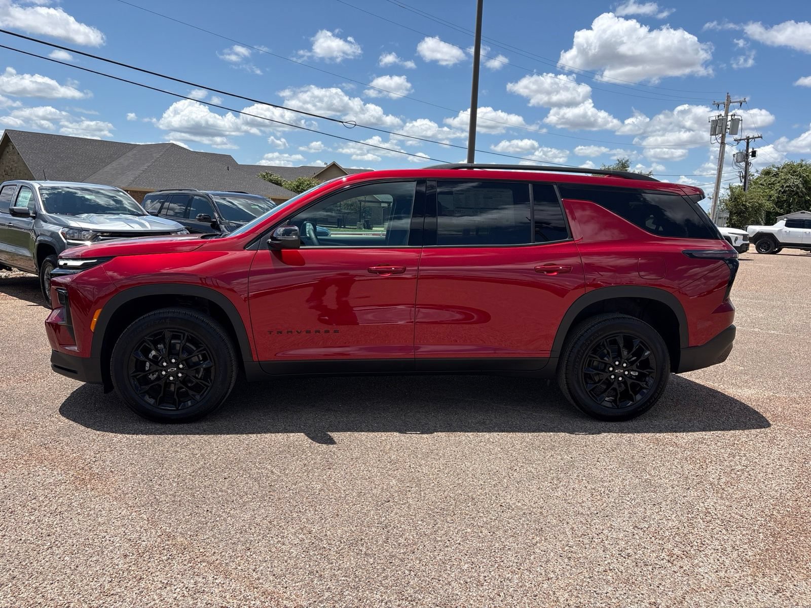 New 2026 Chevrolet Traverse LT w/ Midnight/Sport Edition FWD video 2
