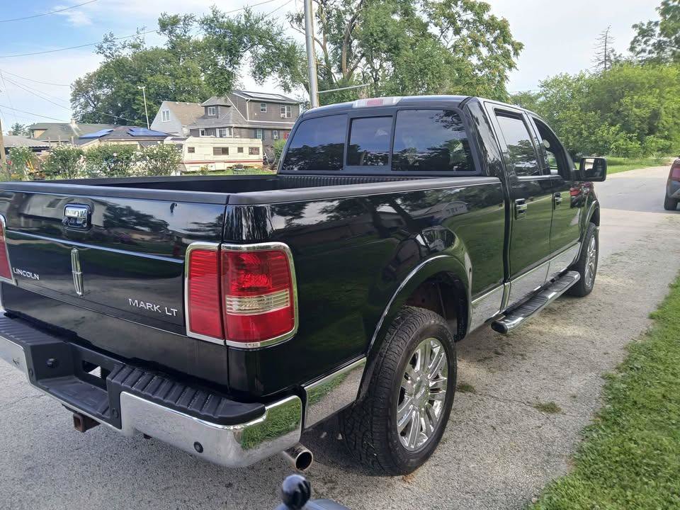 Used 2008 Lincoln Mark LT 4x4 image 6