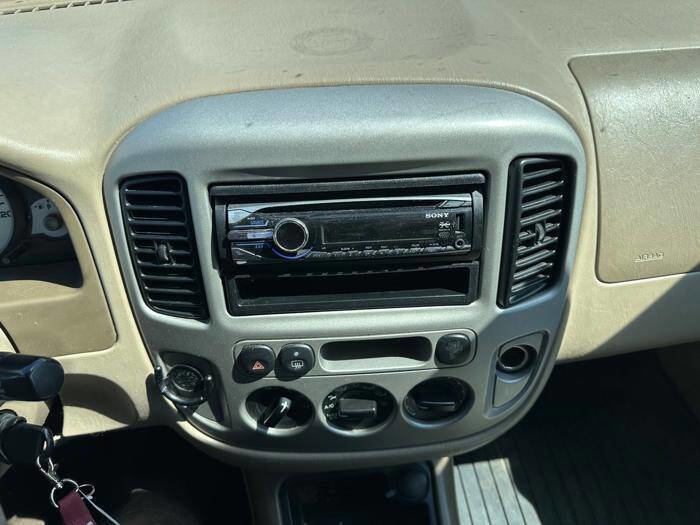 Used 2006 Ford Escape XLT FWD image 35