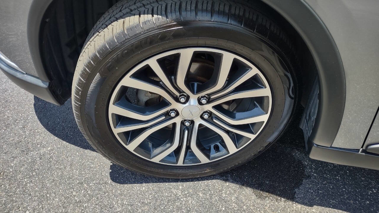 Used 2018 Mitsubishi Outlander ES image 36