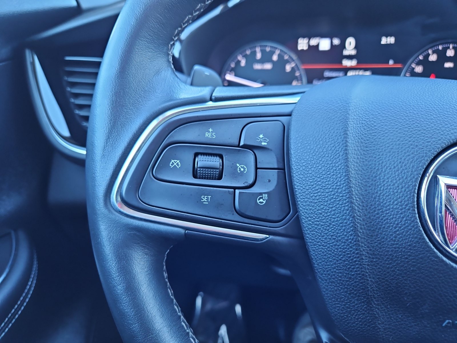 Used 2023 Buick Envision Avenir AWD/4WD image 30