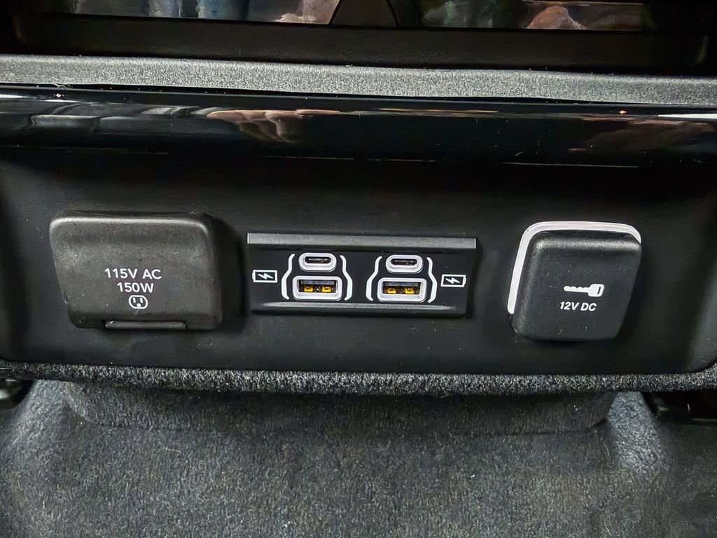 Used 2022 Jeep Wagoneer Series III image 28