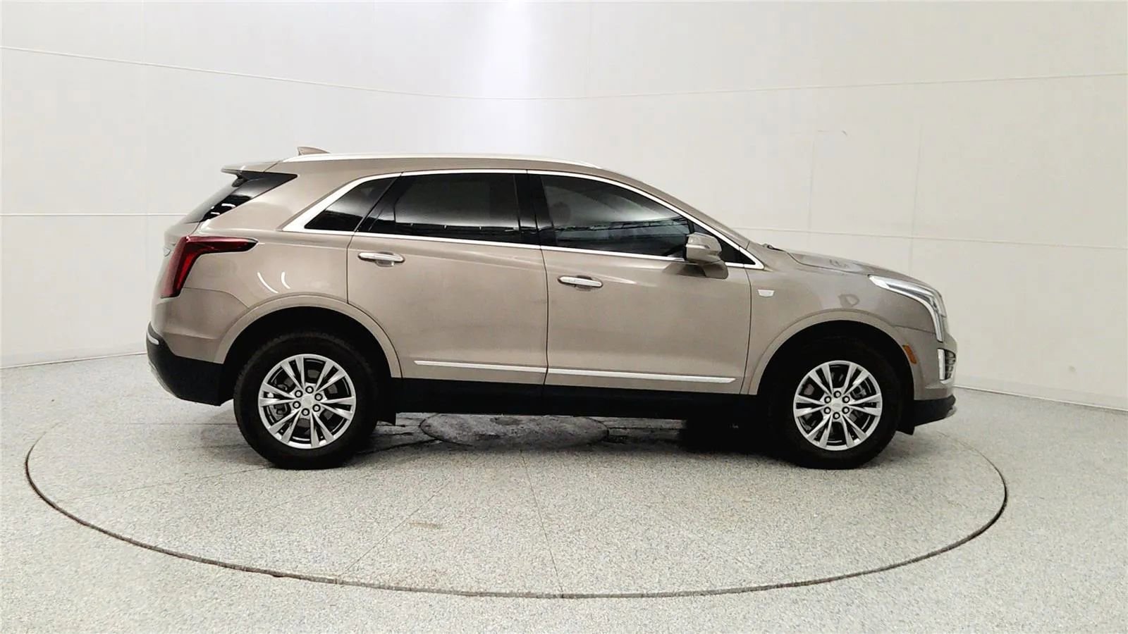 Used 2023 Cadillac XT5 Premium Luxury image 8