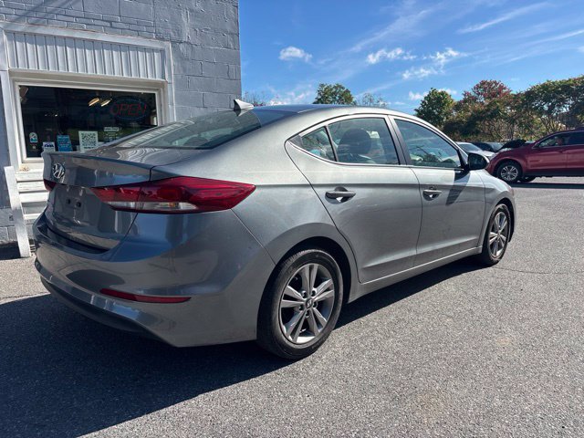 Used 2017 Hyundai Elantra SE FWD image 5