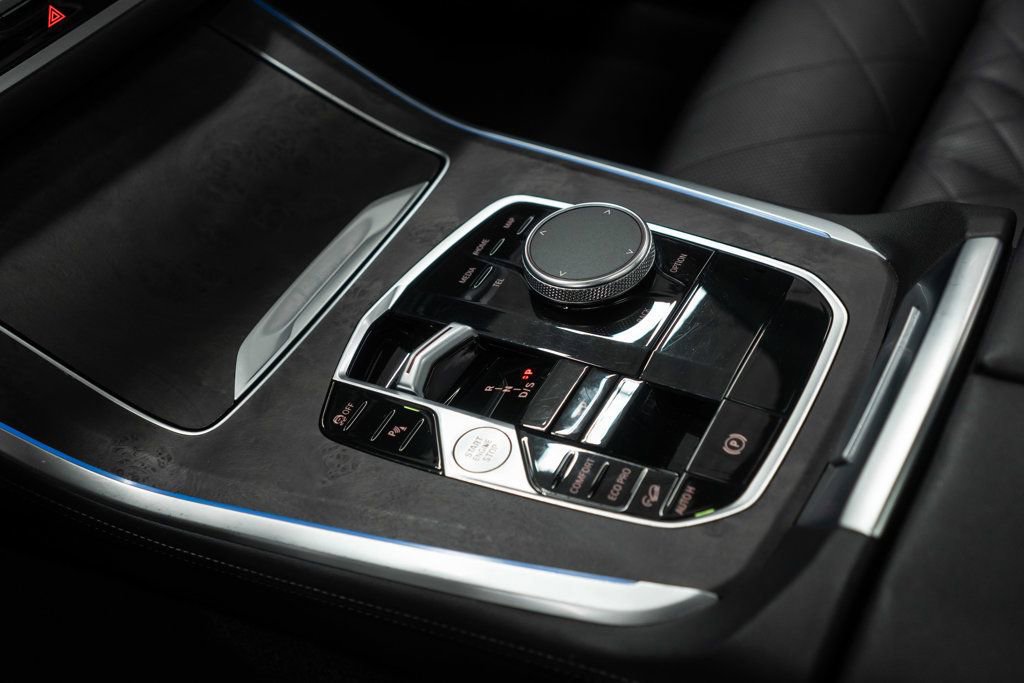 Used 2024 BMW X5 xDrive40i w/ Premium Package image 23