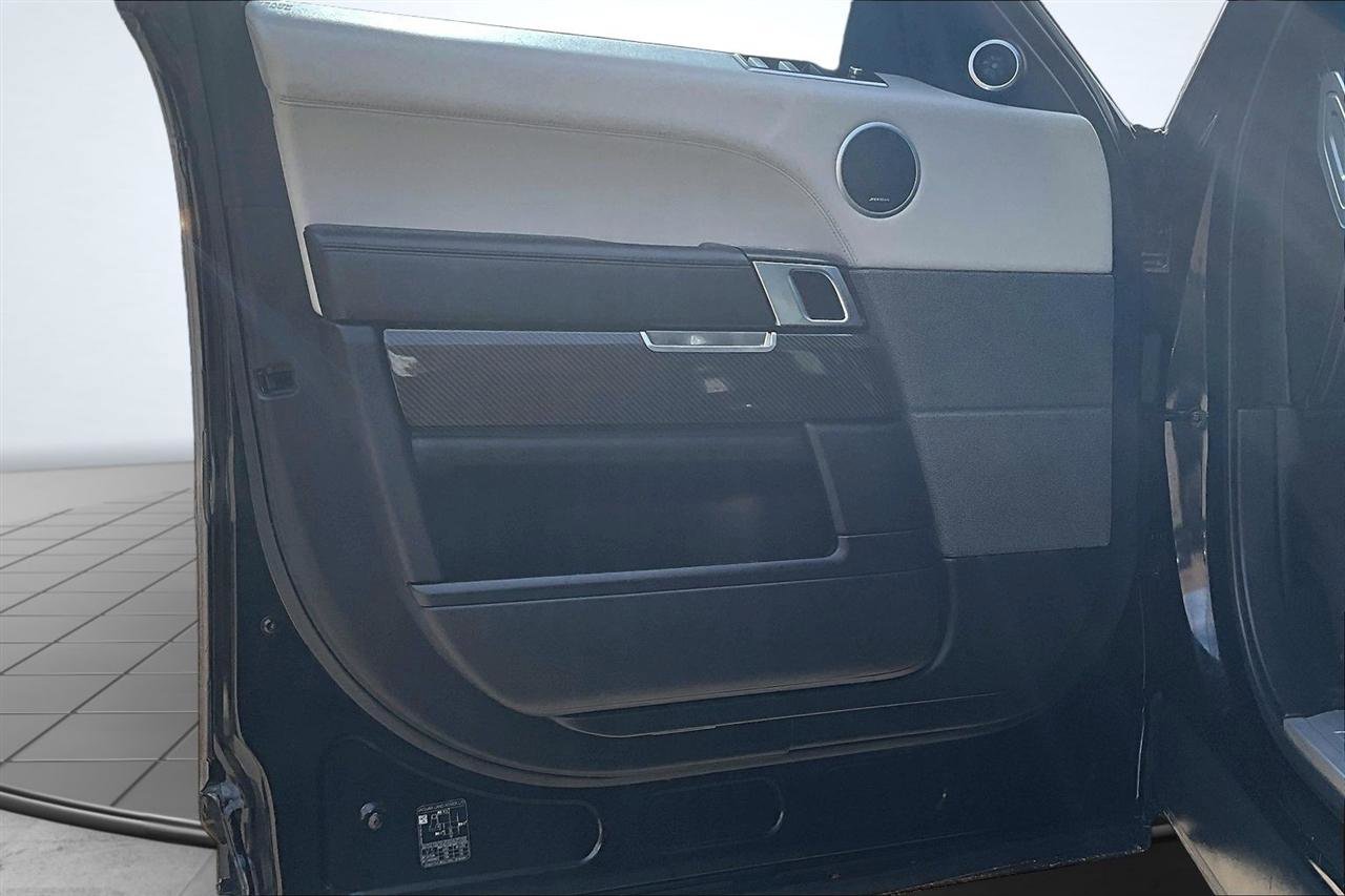 Used 2020 Land Rover Range Rover Sport SVR AWD/4WD image 20