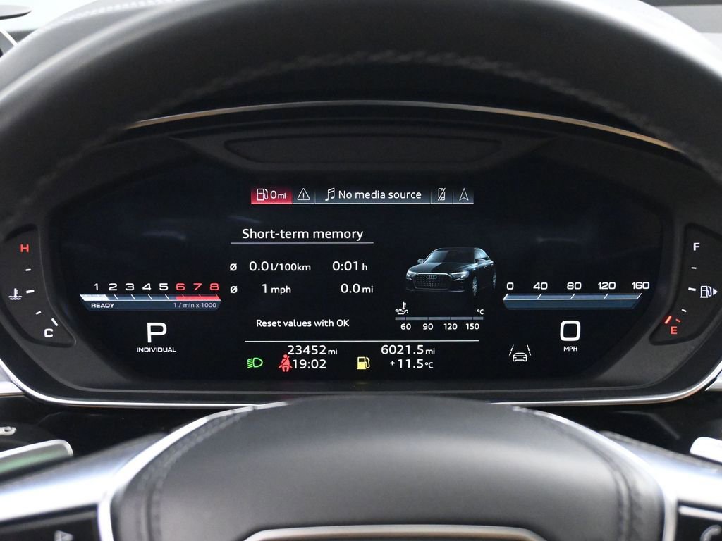 Used 2023 Audi S8 w/ S8 Comfort Plus Package image 28