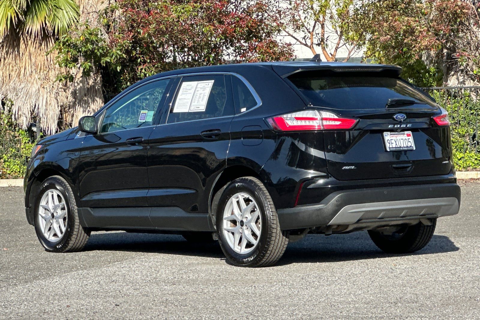 Used 2023 Ford Edge SEL w/ Convenience Package AWD/4WD image 5